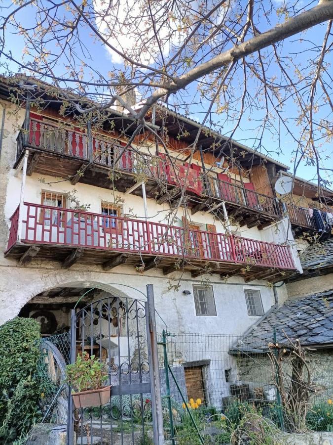Maison Du Mont 奥斯塔 外观 照片